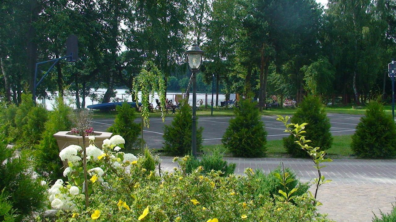 ホテル O.W.Bingo Bieszkowice エクステリア 写真